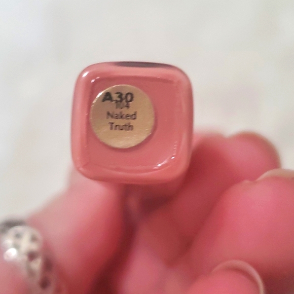 Estee Lauder "Naked Truth" kissable lip shine - Picture 2 of 3